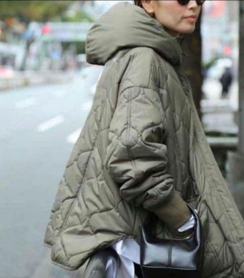 ジュンさん専用　CALUX カーキ色 キルティングダウンジャケット フード付き