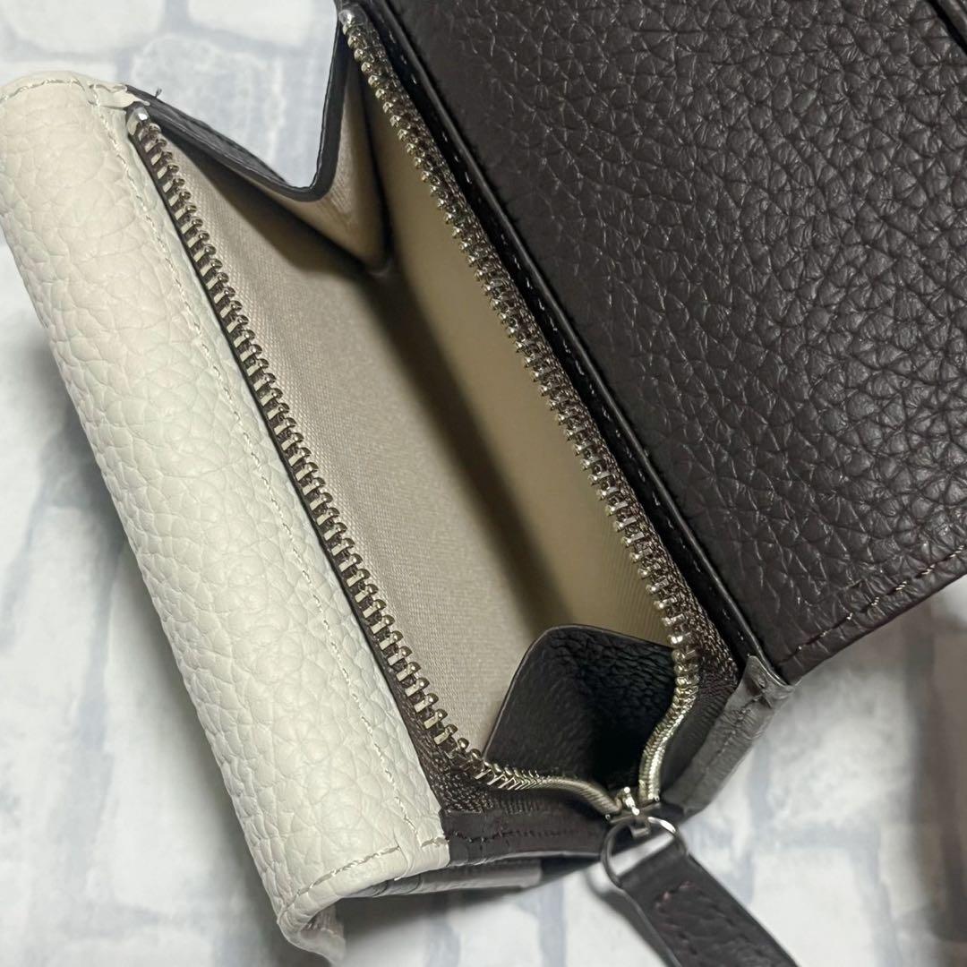 ヴィヴィアンウエストウッド ダブルフラップ 三つ折 二つ折 財布 レザー 本革